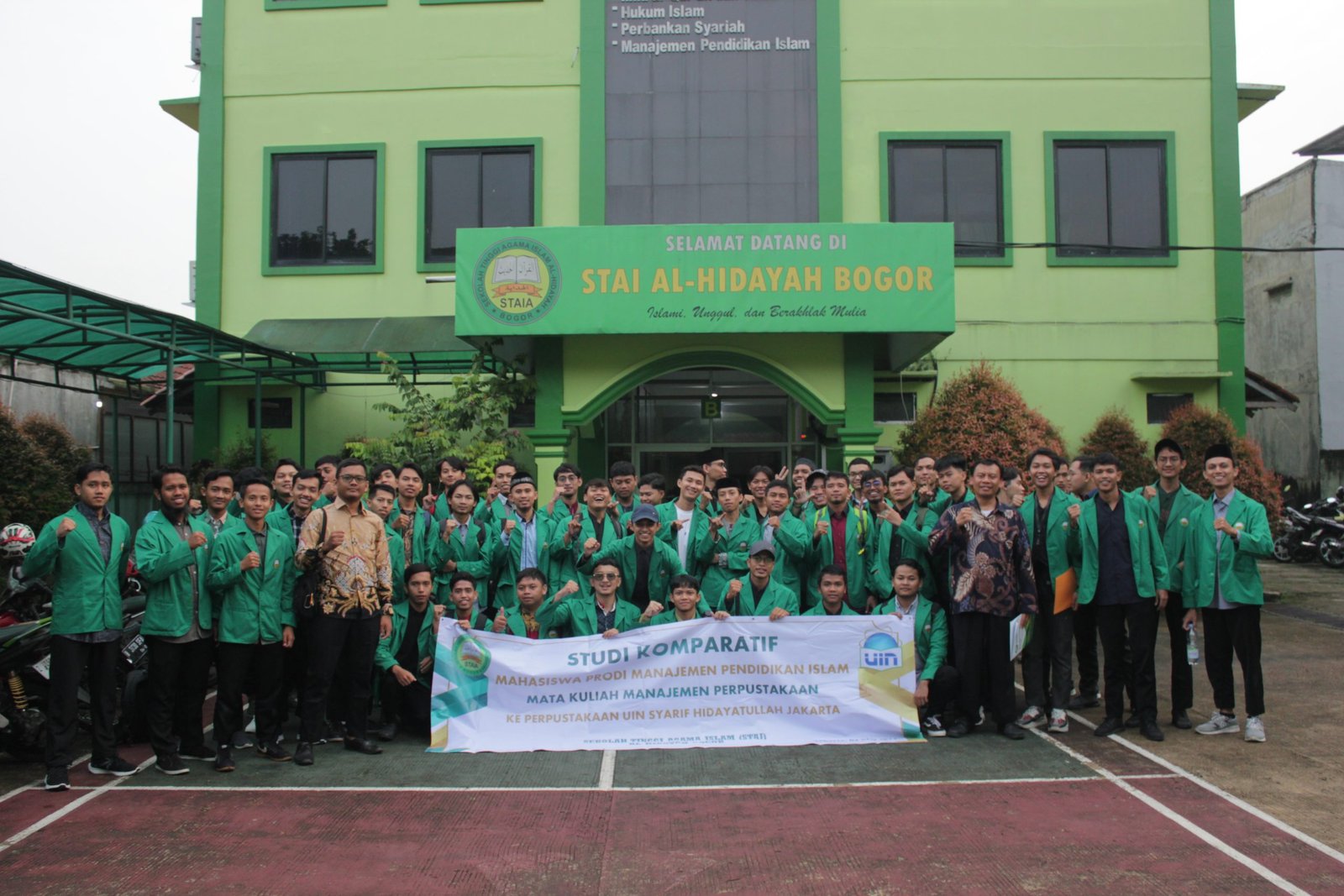 Read more about the article study komparatif mahasiswa semester VI Prodi MPI STAI Al-Hidayah Bogor ke Perpustakaan Pusat UIN Jakarta