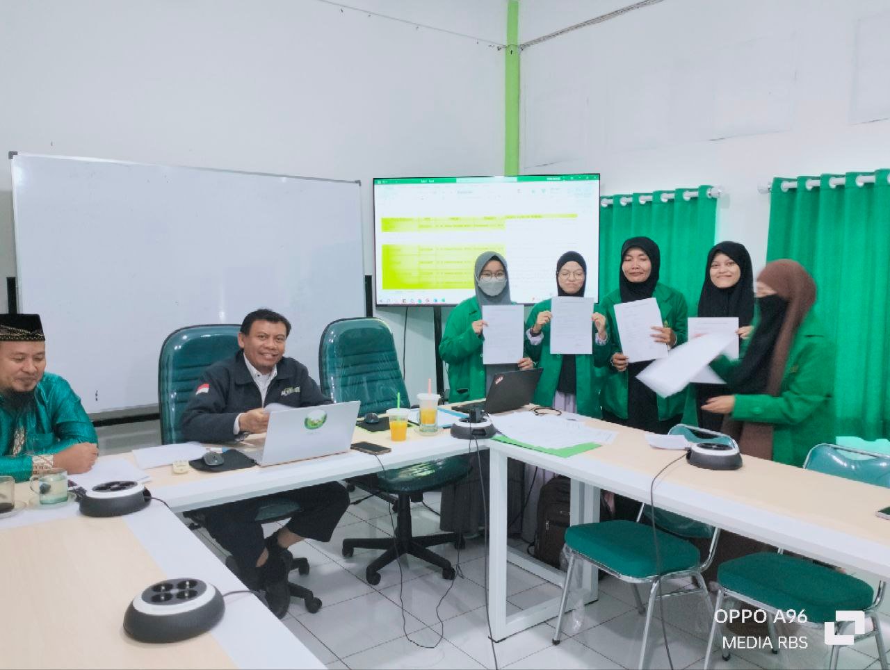 Read more about the article PELAKSANAAN SIDANG JUDUL SKRIPSI MAHASISWA PRODI MPI STAI AL-HIDAYAH BOGOR BERJALAN LANCAR